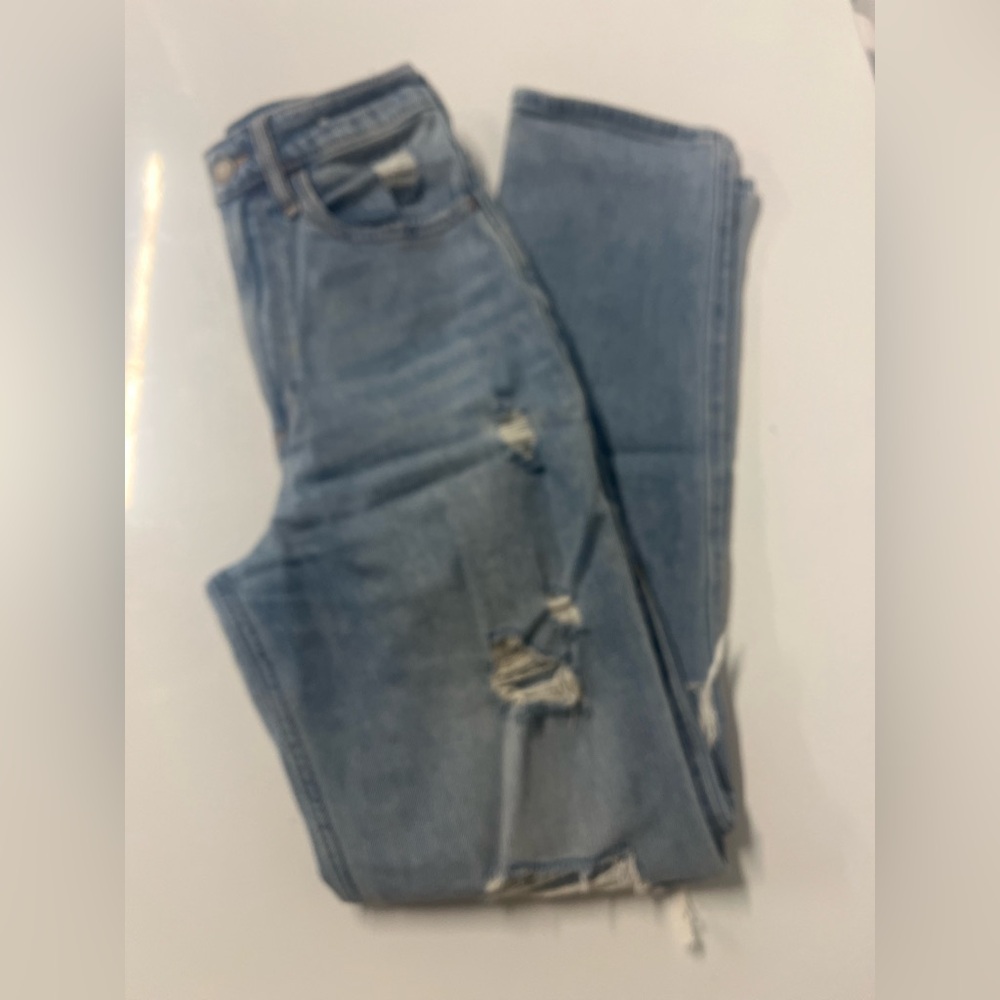 Hollister Curvy Ultra High Rise Vintage Straight Leg Jeans distressed sz 24 GUC